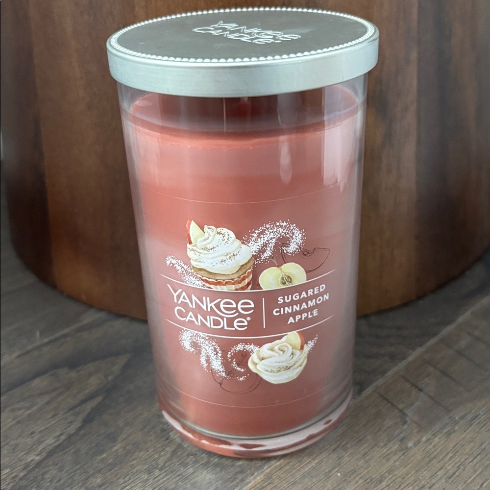 Yankee Candle Sugared Cinnamon Apple, fruity fragrance, Autumn,1 wick
